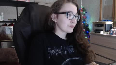 Snapshot of ankey_rayah chatting on January 2025 11:54:01 AM Nameless online show from January 2025 11:54:01 AM