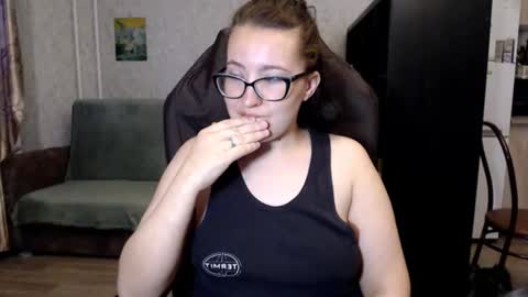 Snapshot of ankey_rayah chatting on September 2025 12:00:02 AM Nameless online show from September 2025 12:00:02 AM