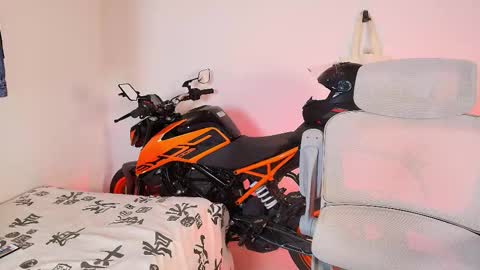 Anky online show from December 2025 04:40:02 AM