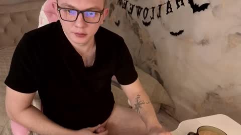 Snapshot of anmen10 chatting on October 2025 06:15:01 AM anmen10 online show from October 2025 06:15:01 AM