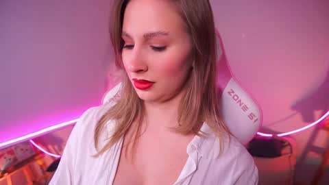 Ann online show from November 2025 02:41:02 PM