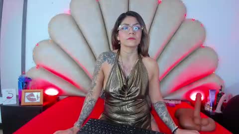 Anna  online show from February 2025 12:22:02 PM