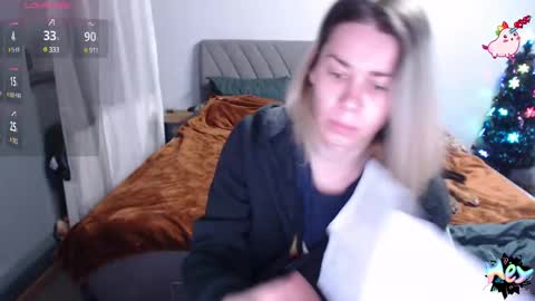 Snapshot of anna_ana chatting on December 2024 07:00:01 PM Anadirectgirl online show from December 2024 07:00:01 PM