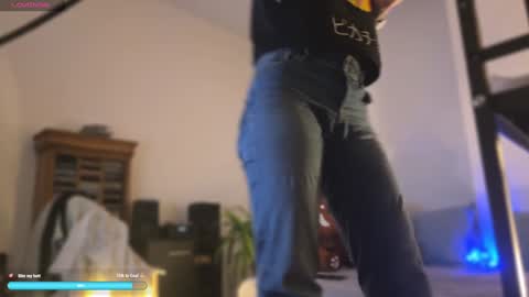 Anna online show from December 2024 09:09:02 PM