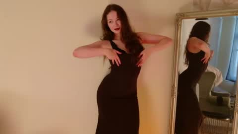 Snapshot of anna_monamour chatting on July 2026 08:12:01 AM Anna online show from July 2026 08:12:01 AM