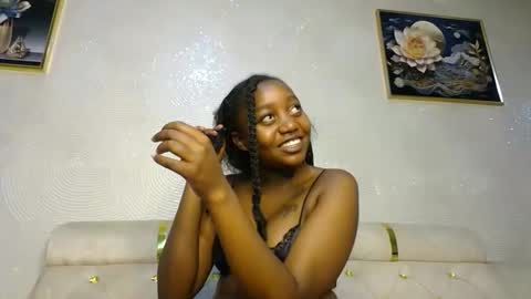 Annabel online show from February 2025 06:37:02 PM