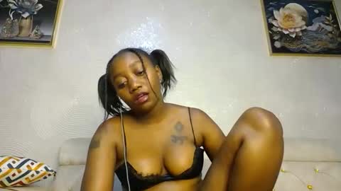 Annabel online show from February 2025 08:13:02 PM