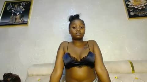 Annabel online show from February 2025 08:53:02 PM