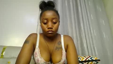 Annabel online show from March 2025 08:53:01 PM