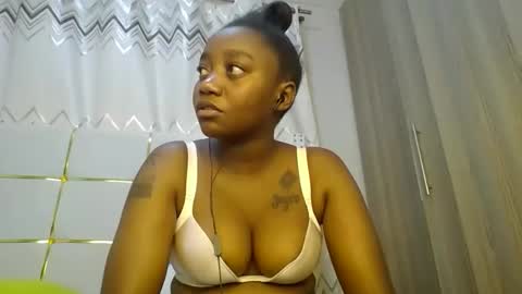 Annabel online show from March 2025 06:01:02 PM