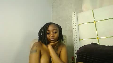 Annabel online show from September 2025 07:24:02 PM