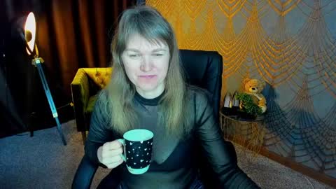 Annabel online show from April 2026 05:37:02 AM