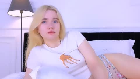 AnnaBelle online show from November 2025 02:32:01 AM