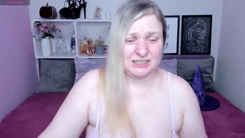 AnnaCherri online show from October 2025 03:53:02 AM