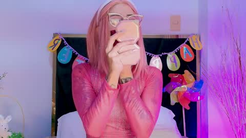 Snapshot of annadenverr chatting on April 2026 06:06:02 PM Anna Denver online show from April 2026 06:06:02 PM