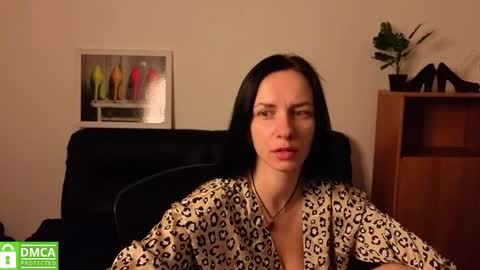 Snapshot of annakillian_kiss chatting on May 2026 05:37:01 AM Anna online show from May 2026 05:37:01 AM