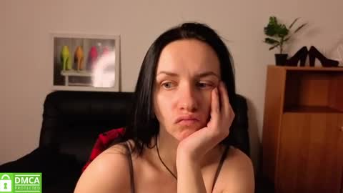 Snapshot of annakillian_kiss chatting on May 2026 05:36:01 AM Anna online show from May 2026 05:36:01 AM
