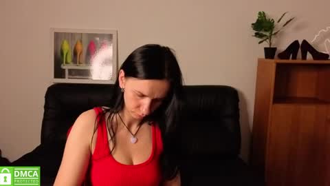 Snapshot of annakillian_kiss chatting on June 2026 11:23:01 AM Anna online show from June 2026 11:23:01 AM