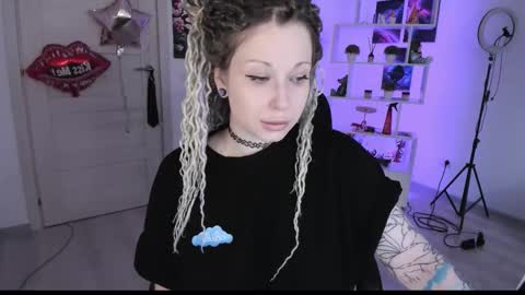 Anna online show from September 2025 12:26:01 PM