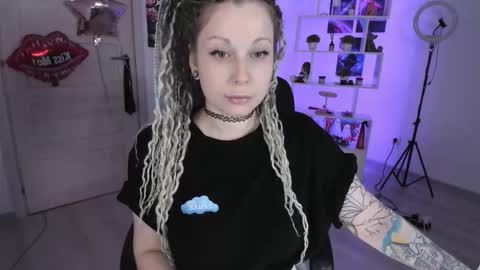 Anna online show from October 2025 03:56:02 PM