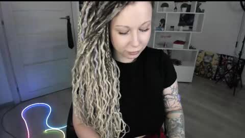 Anna online show from April 2026 06:58:01 PM