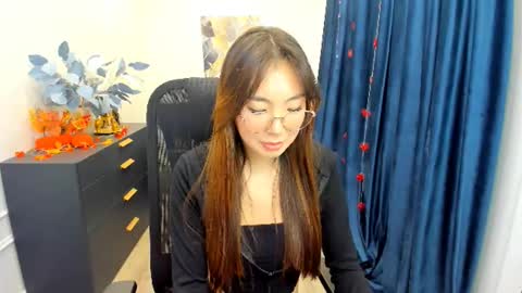 Snapshot of annareyli chatting on November 2025 11:45:01 AM Anna online show from November 2025 11:45:01 AM