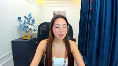 Snapshot of annareyli chatting on November 2025 11:34:02 AM Anna online show from November 2025 11:34:02 AM