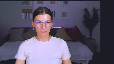 Im Anna online show from June 2026 05:05:02 AM