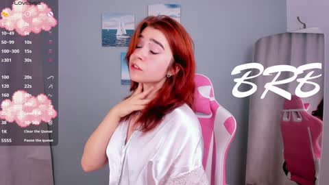 Snapshot of anncouette chatting on December 2024 03:11:02 PM Im AnnWelcome to my roomPVT is open online show from December 2024 03:11:02 PM