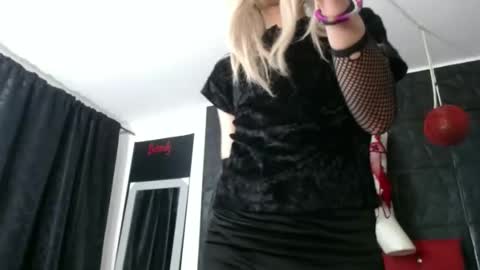 Anne online show from October 2025 08:38:01 AM