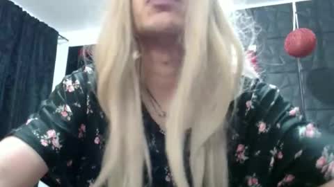 Anne online show from November 2025 08:35:01 AM