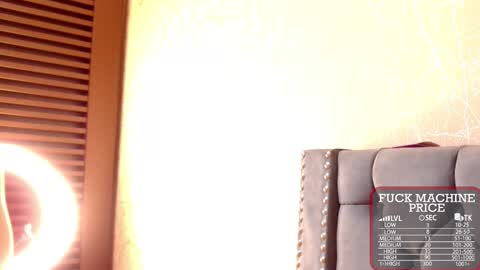       online show from November 2025 02:00:01 AM