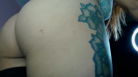 Snapshot of anne_lennon_ chatting on December 2024 05:00:01 PM Anne online show from December 2024 05:00:01 PM