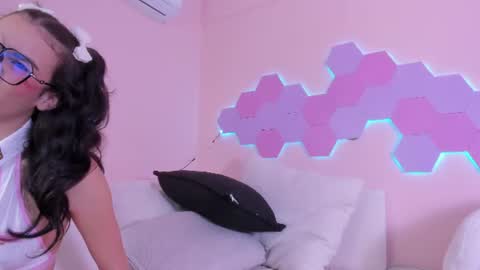 anne_millerr online show from June 2026 11:56:02 AM