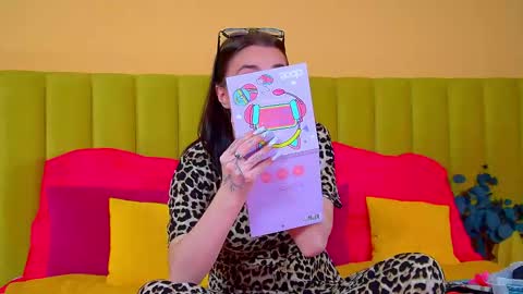 Snapshot of anneavery chatting on November 2025 06:46:02 AM Anne online show from November 2025 06:46:02 AM