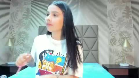 Snapshot of annedixie chatting on July 2026 03:13:01 AM Anne online show from July 2026 03:13:01 AM