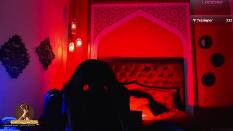 Anne  online show from January 2025 08:49:01 PM