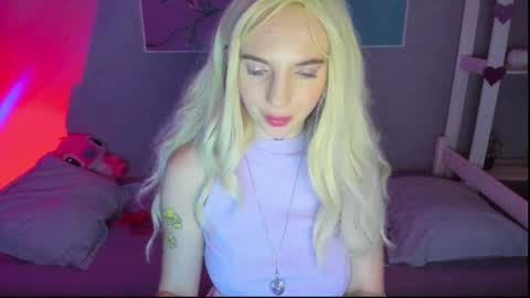 Snapshot of annetenet chatting on January 2025 10:34:01 AM Annet online show from January 2025 10:34:01 AM