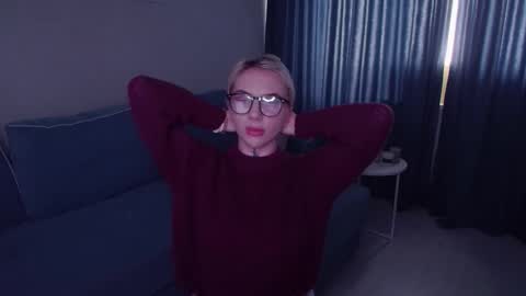 Snapshot of annetenet chatting on October 2025 09:17:01 AM Annet online show from October 2025 09:17:01 AM