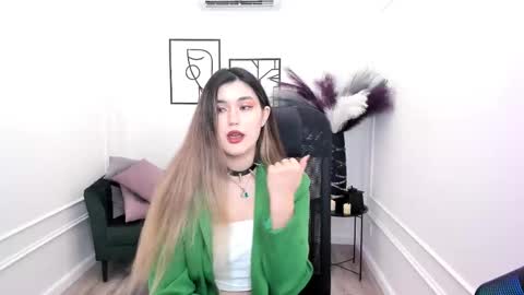 annetli online show from November 2025 07:46:02 PM