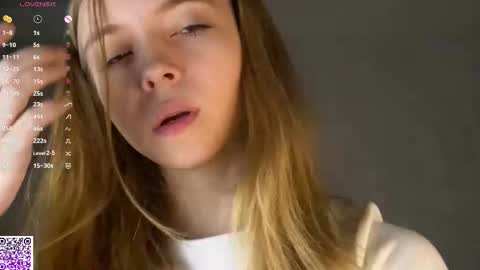 Eva online show from November 2025 07:05:01 PM