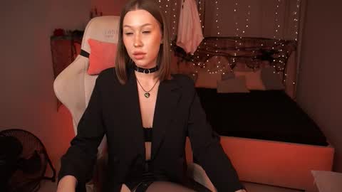  Anna  online show from October 2025 06:02:02 AM