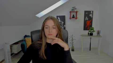 annewilsonn online show from May 2026 05:14:01 AM