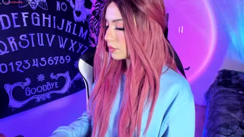 Nikoll online show from December 2024 04:24:01 AM