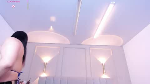 annie_20_ online show from January 2026 12:08:02 PM