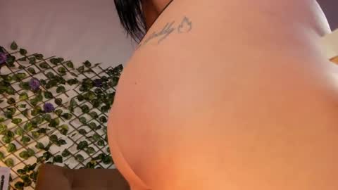 annie_barozzi online show from January 2025 02:51:02 PM