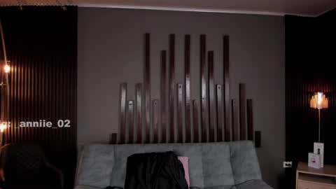 annie_barozzi online show from February 2025 05:50:01 PM