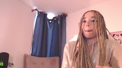 Annie online show from March 2025 12:33:02 PM