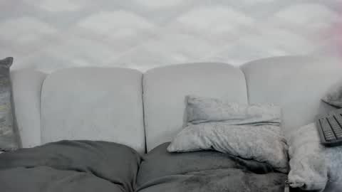 im annie   online show from November 2025 01:33:02 PM