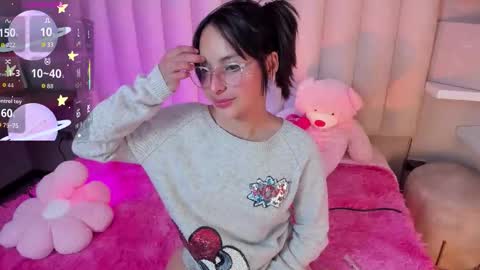   online show from December 2025 03:04:02 AM